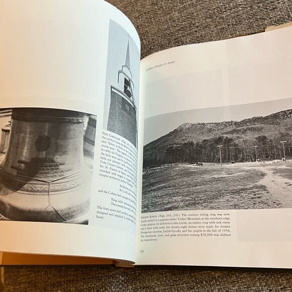 1973 Hollins College An Illustrated History by Frances J. Niederer Book - Picture 3 of 9